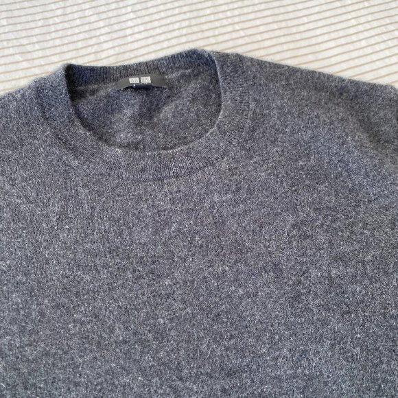 Uniqlo Cashmere Crewneck Grey XS - Picture 2 of 4